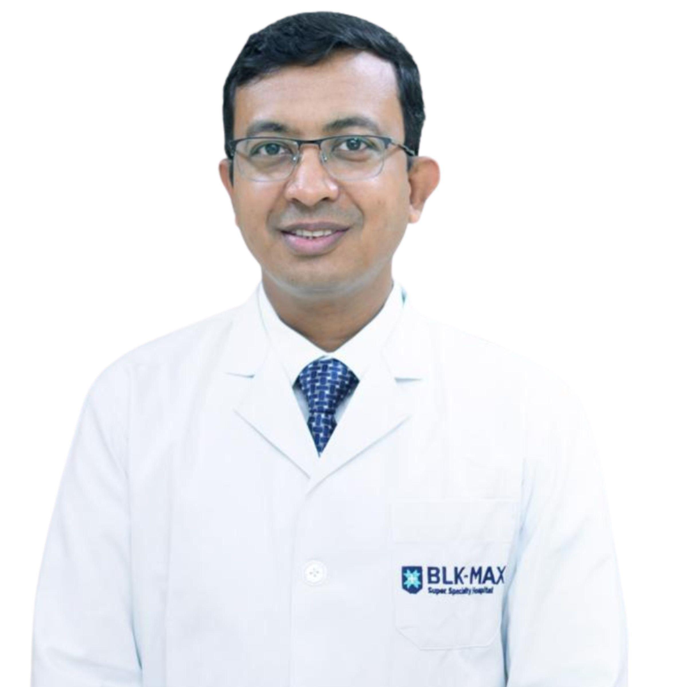 Dr Manish Jain-Best GI, HPB & Robotic Cancer Surgeon in Delhi